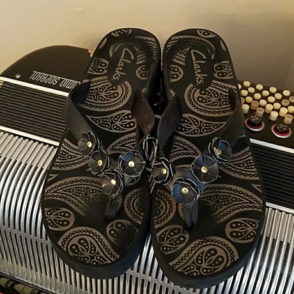 clarks flip flops with flowers